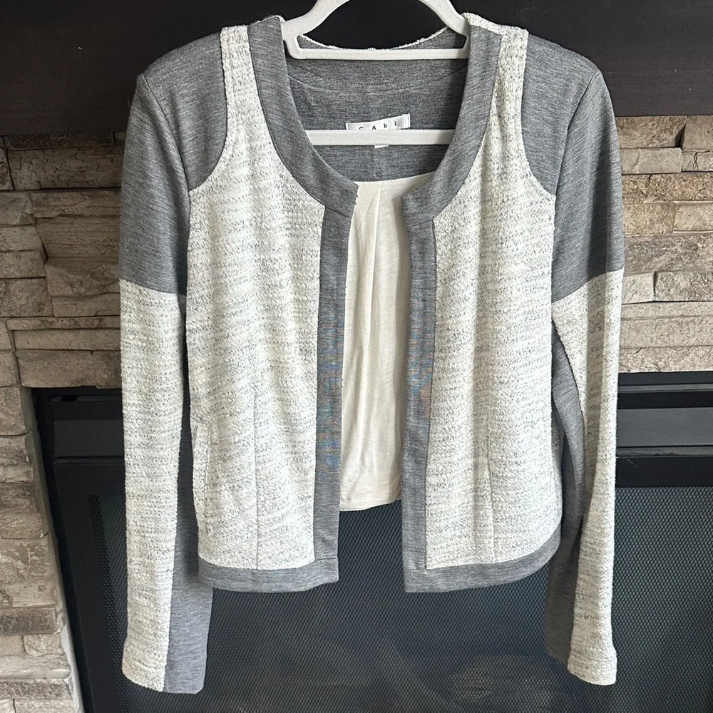 CAbi Gray and Cream Cardigan Sweater szM - Picture 2 of 5